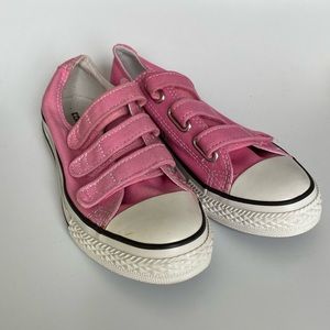 Kids converse